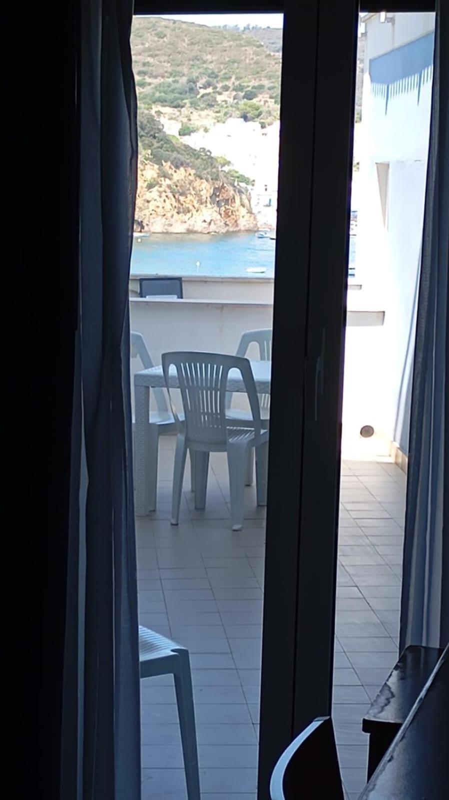 Hotel La Baia Понца Екстериор снимка